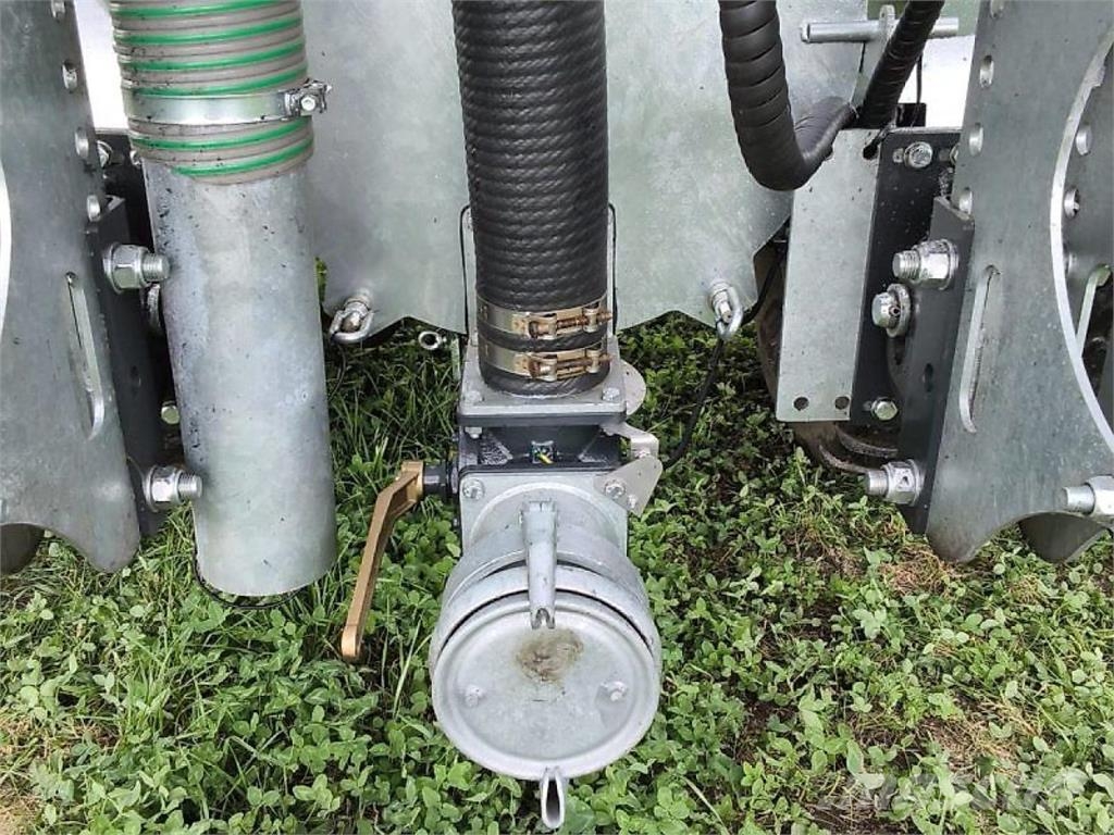 Farmtech Supercis 1000 水肥車