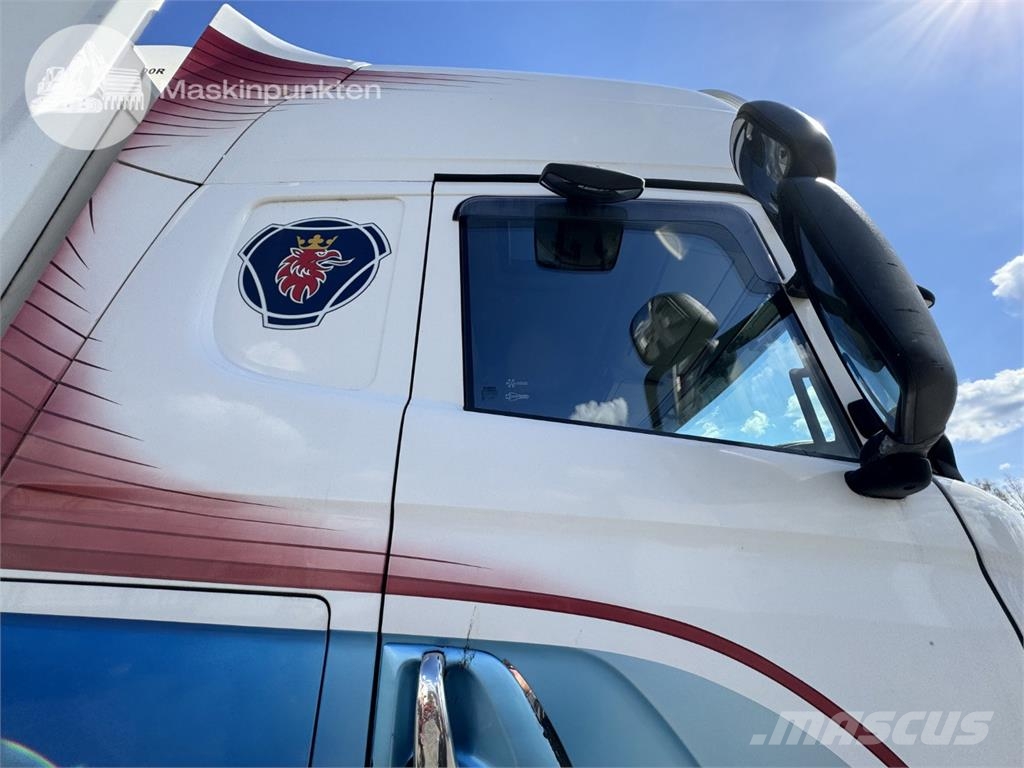 Scania R 730 LB6X2HNB 冷藏车