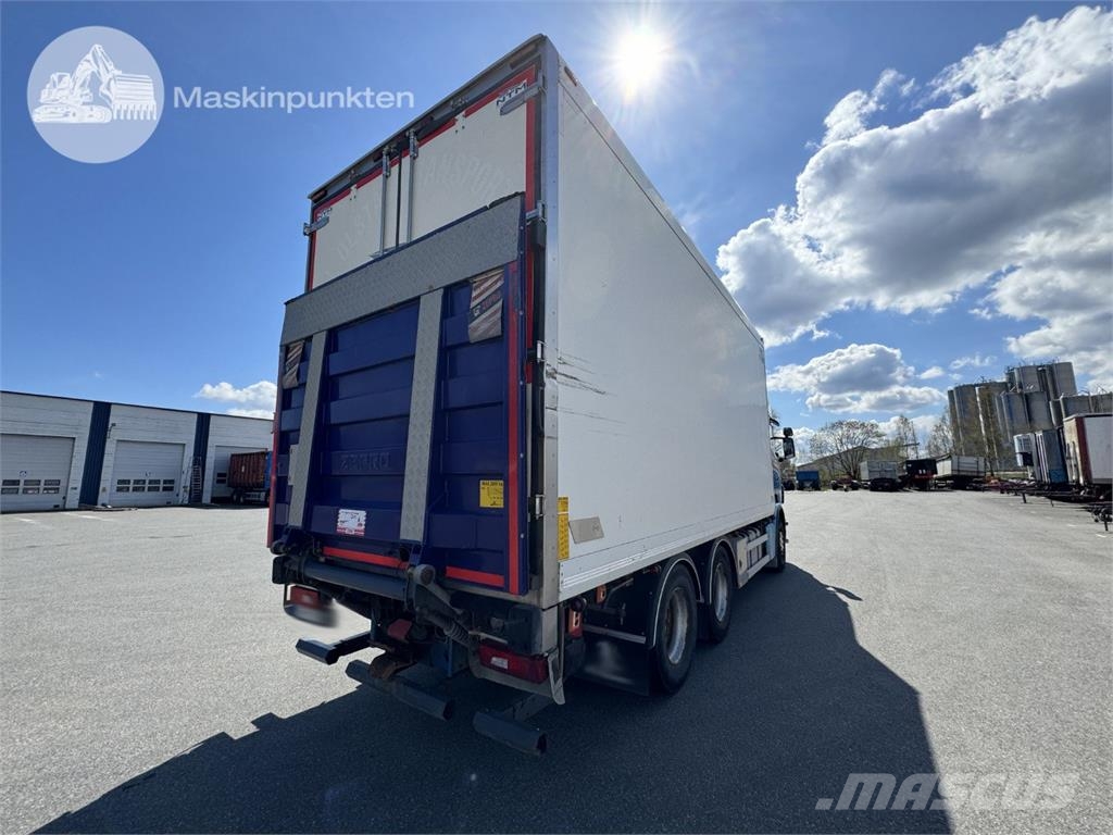 Scania R 730 LB6X2HNB 冷藏车