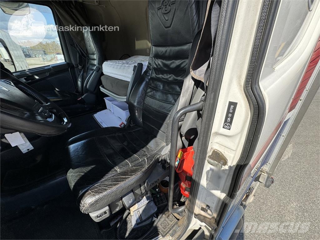 Scania R 730 LB6X2HNB 冷藏车
