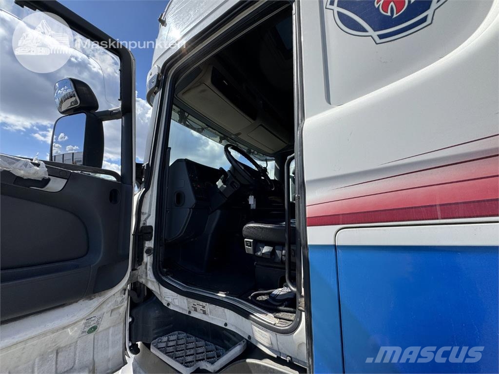 Scania R 730 LB6X2HNB 冷藏车