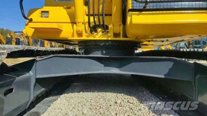 Komatsu PC 130 Paletli ekskavatörler