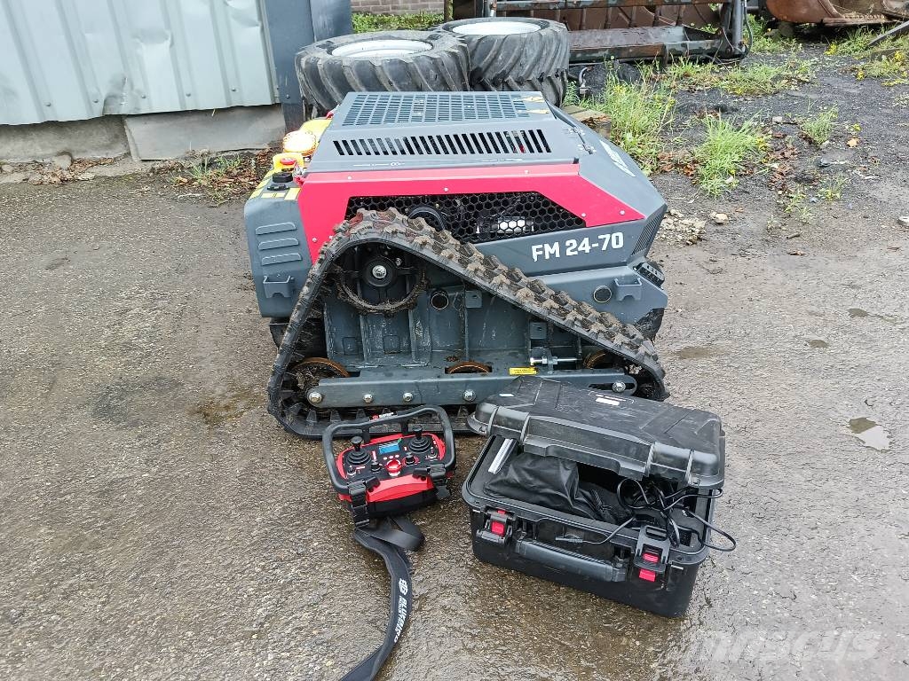 Blue Bird FM24-70 robot maaier mower flail remote controlled Robot corta-césped