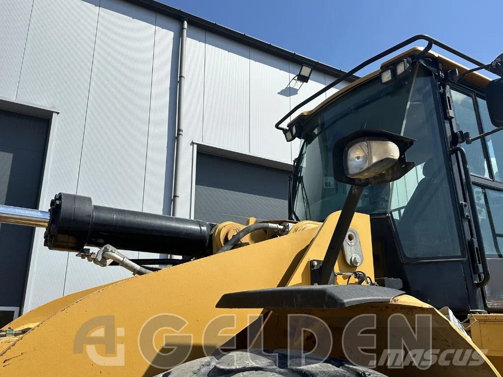 CAT 972K - CLEAN MACHINE 轮式装载机