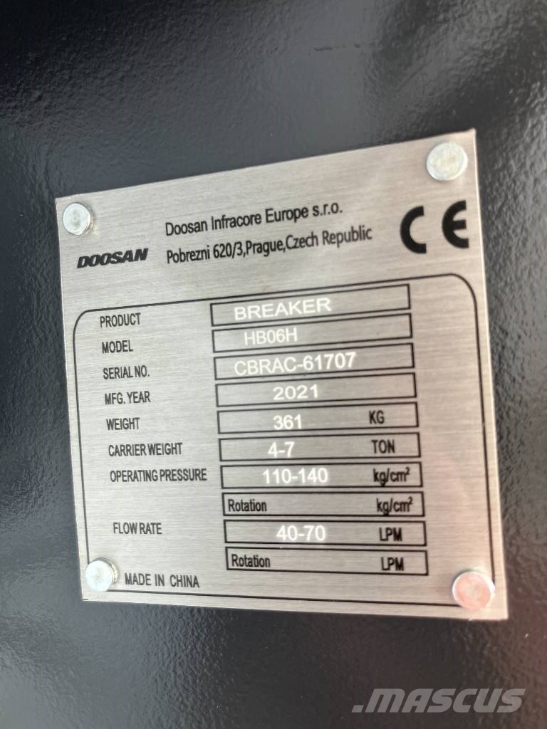 Doosan HB 06 H جراشات البناء