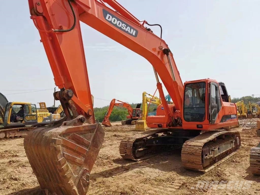 Doosan DH300LC-7 Εκσκαφείς με ερπύστριες