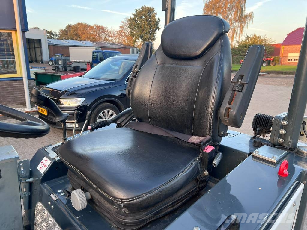 Knikmops KM 180 Mini utovarivači