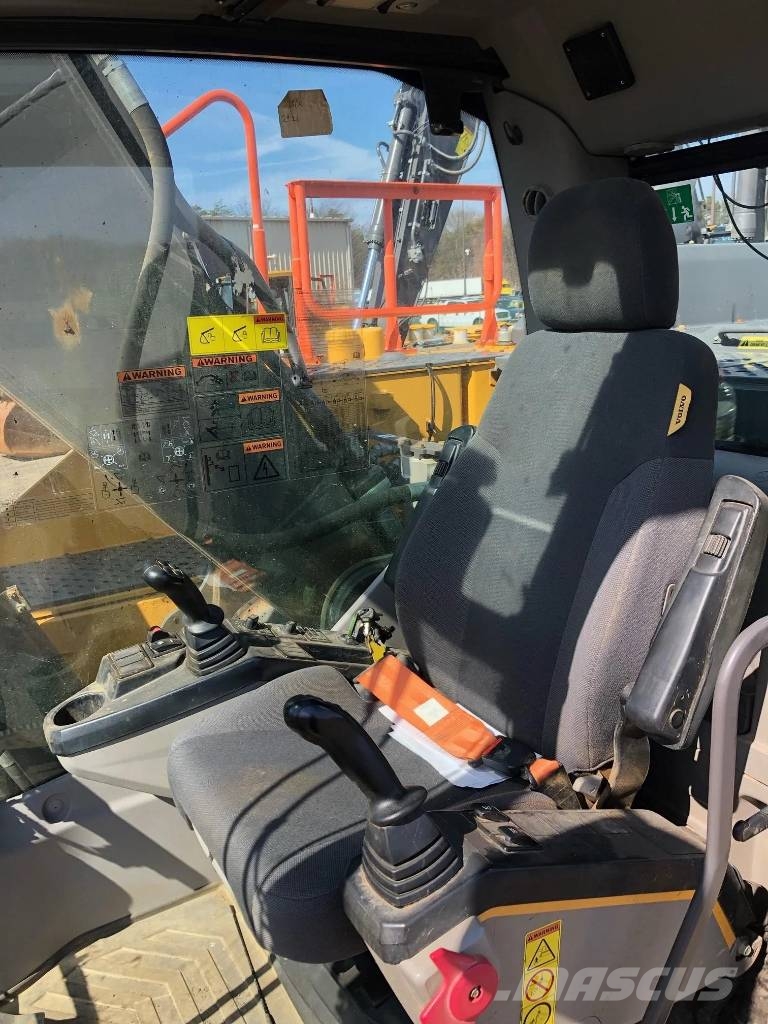 Volvo EC220EL Excavadoras sobre orugas