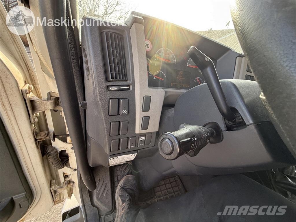 Volvo FL-280 4*2 Furgoonautod