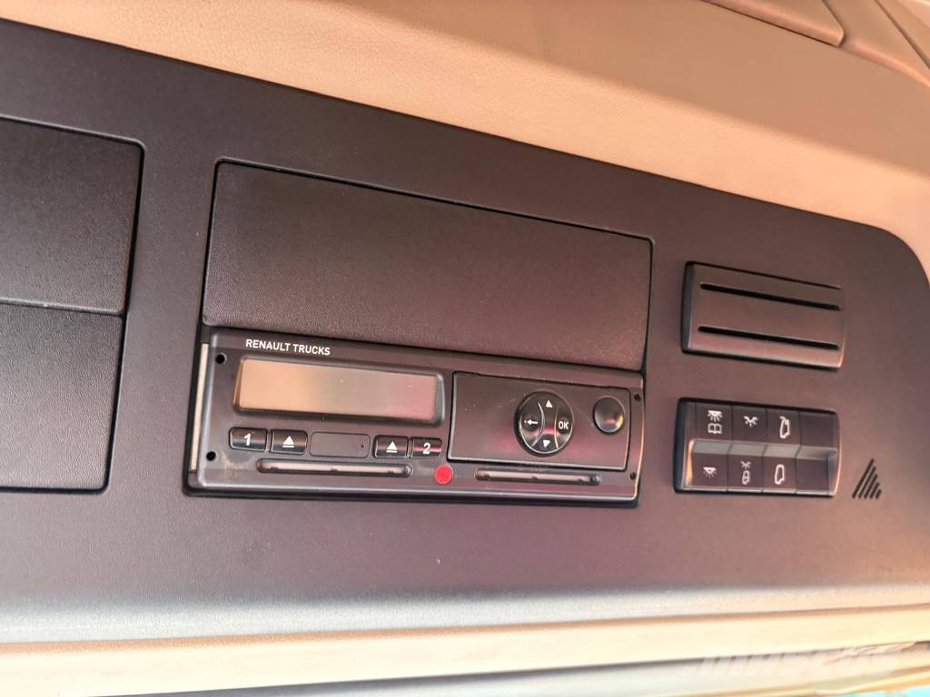 Mercedes-Benz Actros 1848 曳引機組件