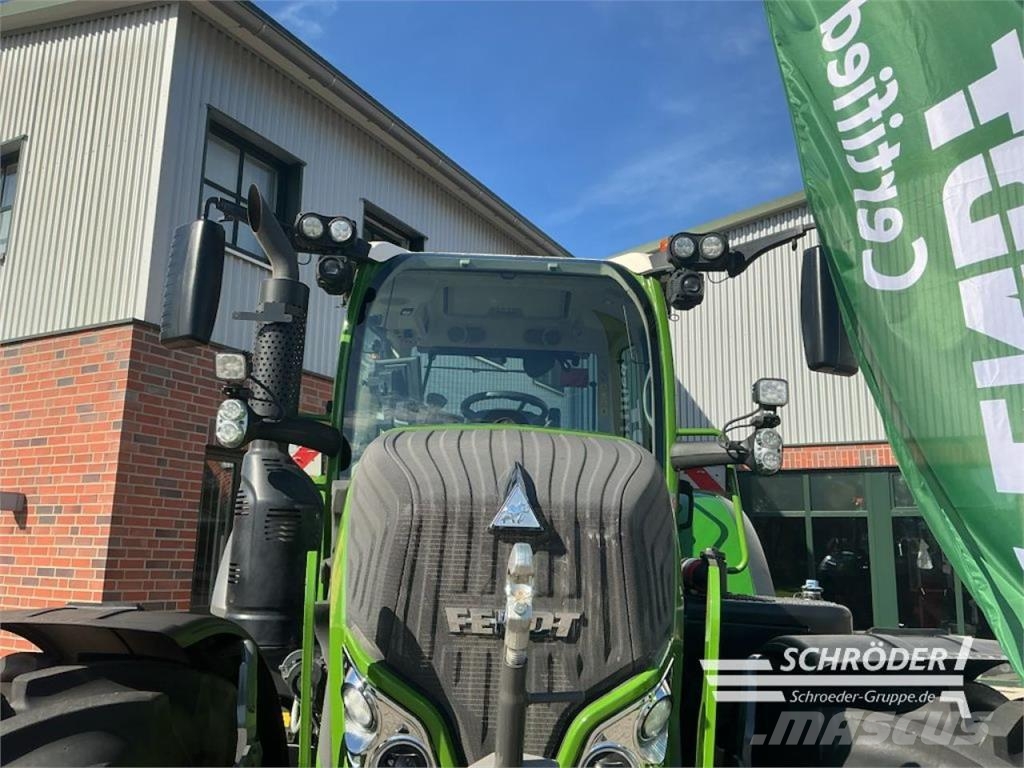 Fendt 724 VARIO GEN6 PROFI PLUS Tractores