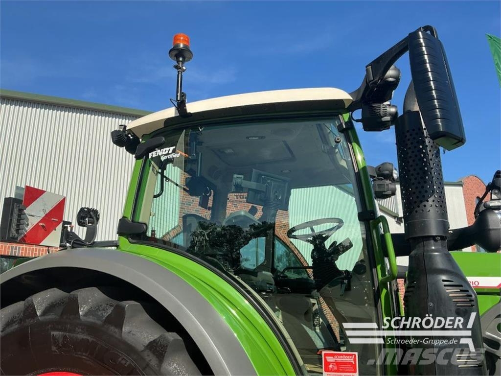 Fendt 724 VARIO GEN6 PROFI PLUS Tractores