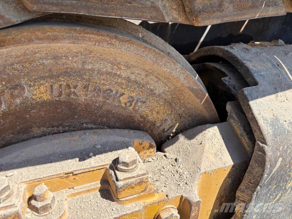 Komatsu D 85 EX-15 Vikšriniai buldozeriai