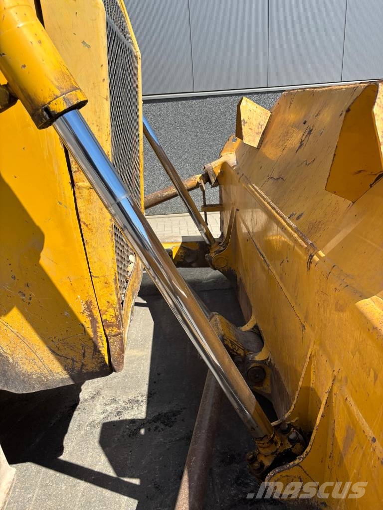 Komatsu D 85 EX-15 Vikšriniai buldozeriai