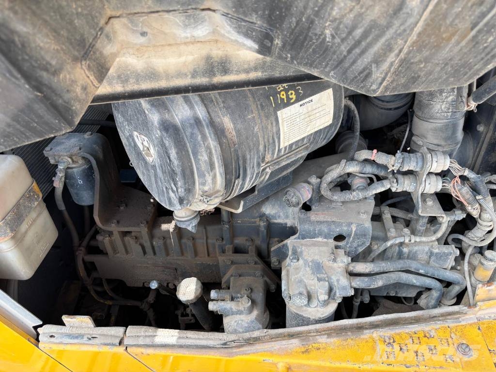 Komatsu D 85 EX-15 Vikšriniai buldozeriai