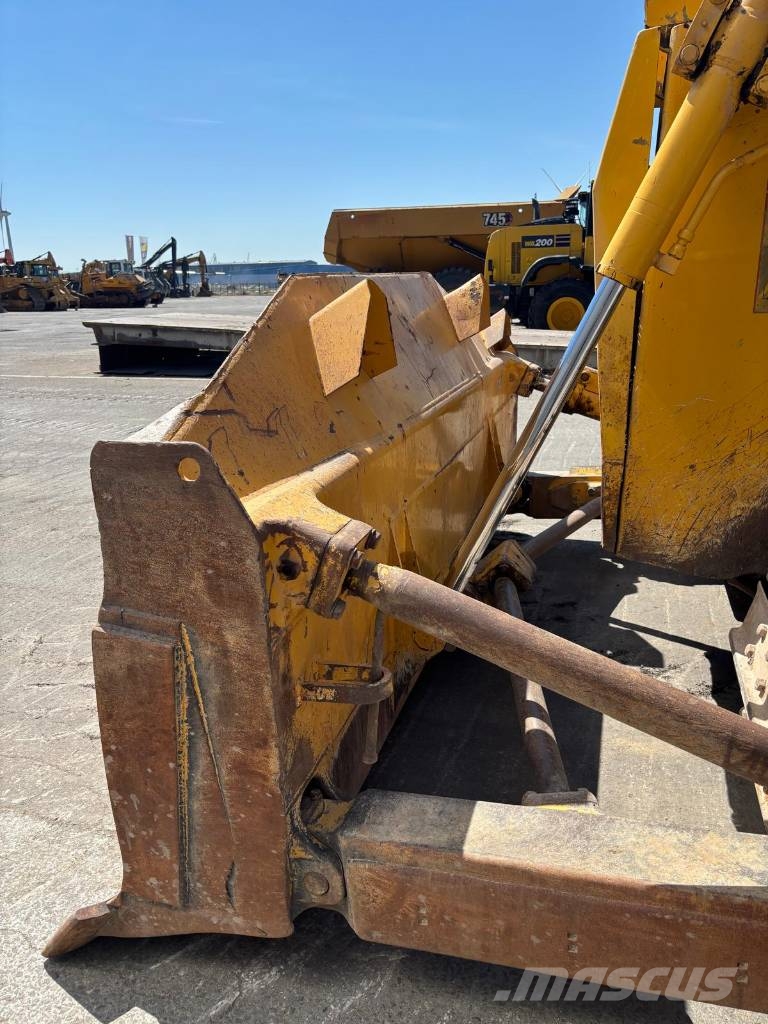 Komatsu D 85 EX-15 Vikšriniai buldozeriai