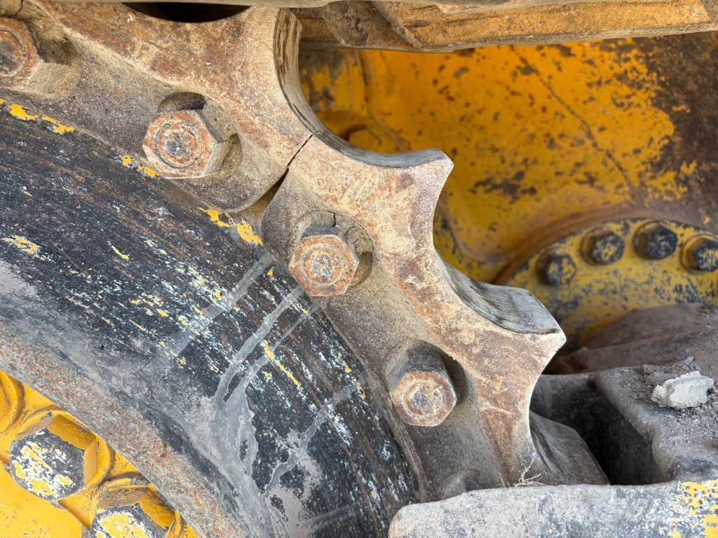 Komatsu D 85 EX-15 Vikšriniai buldozeriai