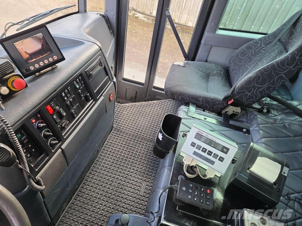 Mercedes-Benz ECONIC 26.33 6X2 شاحنات المخلفات