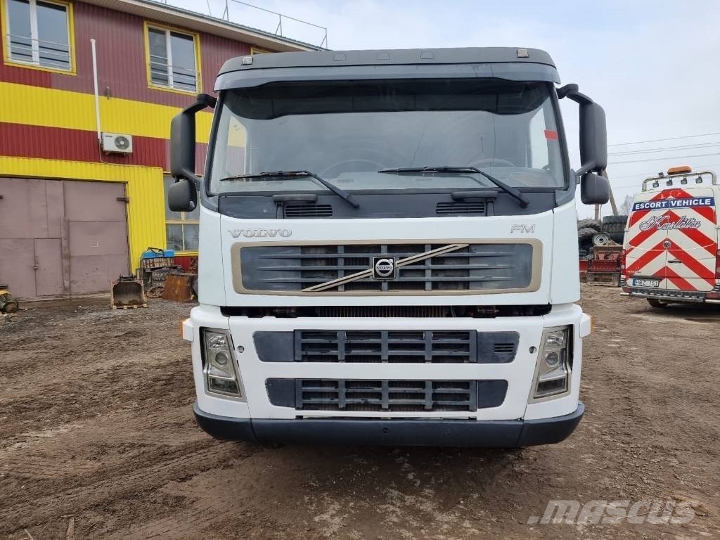 Volvo FM 400 8X4 Camiones portacubetas