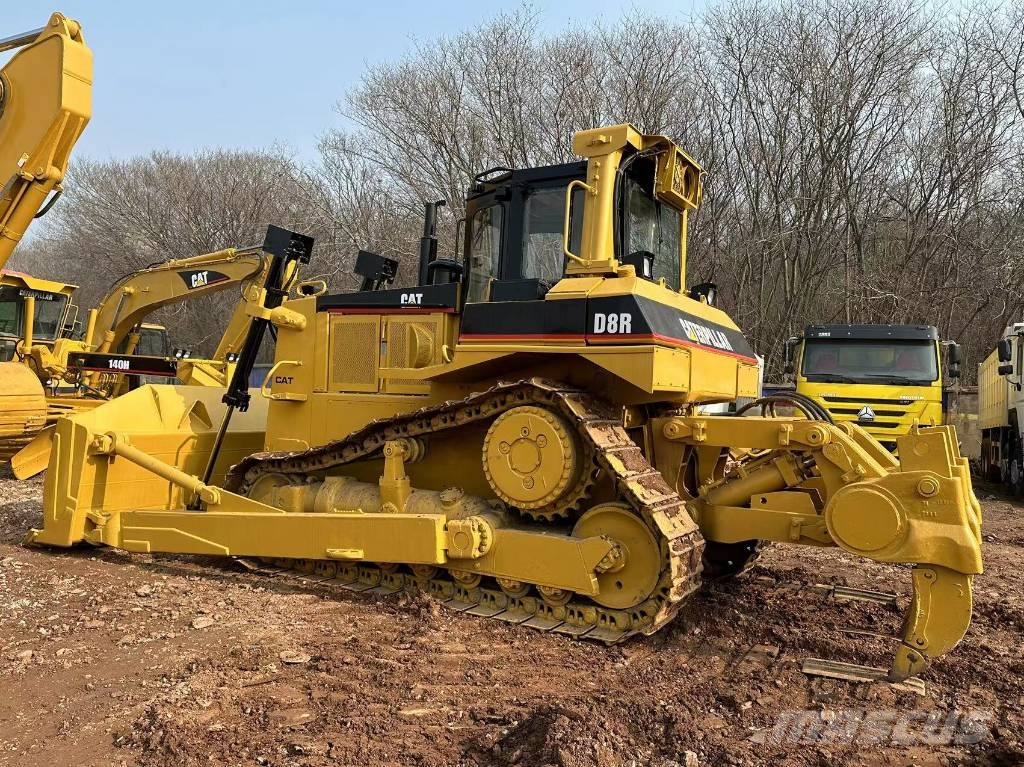 CAT D 8 R Гусеничные бульдозеры