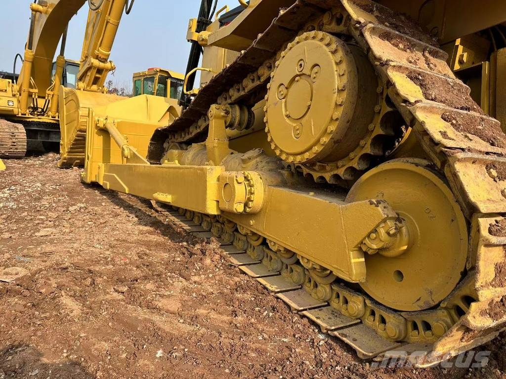 CAT D 8 R Гусеничные бульдозеры