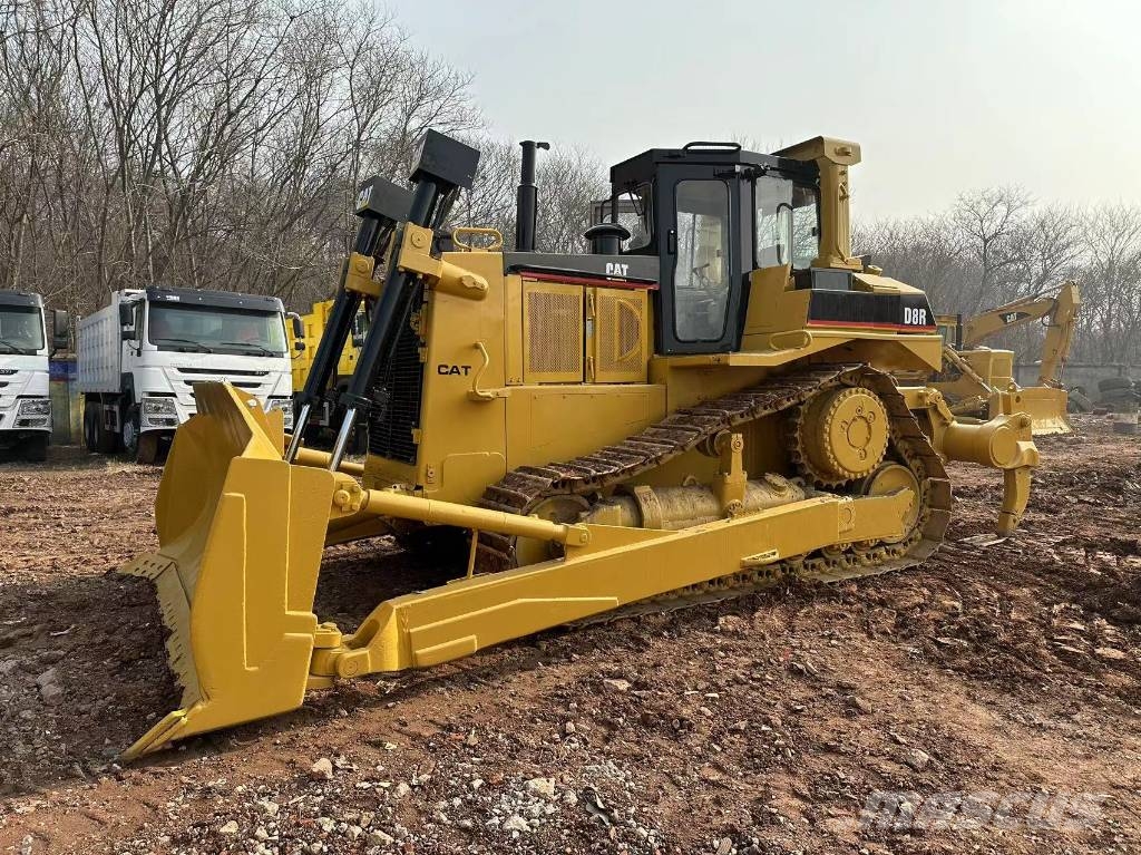 CAT D 8 R Гусеничные бульдозеры
