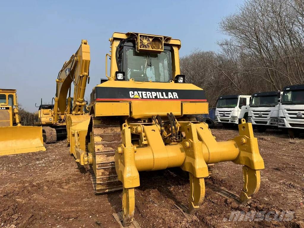 CAT D 8 R Гусеничные бульдозеры
