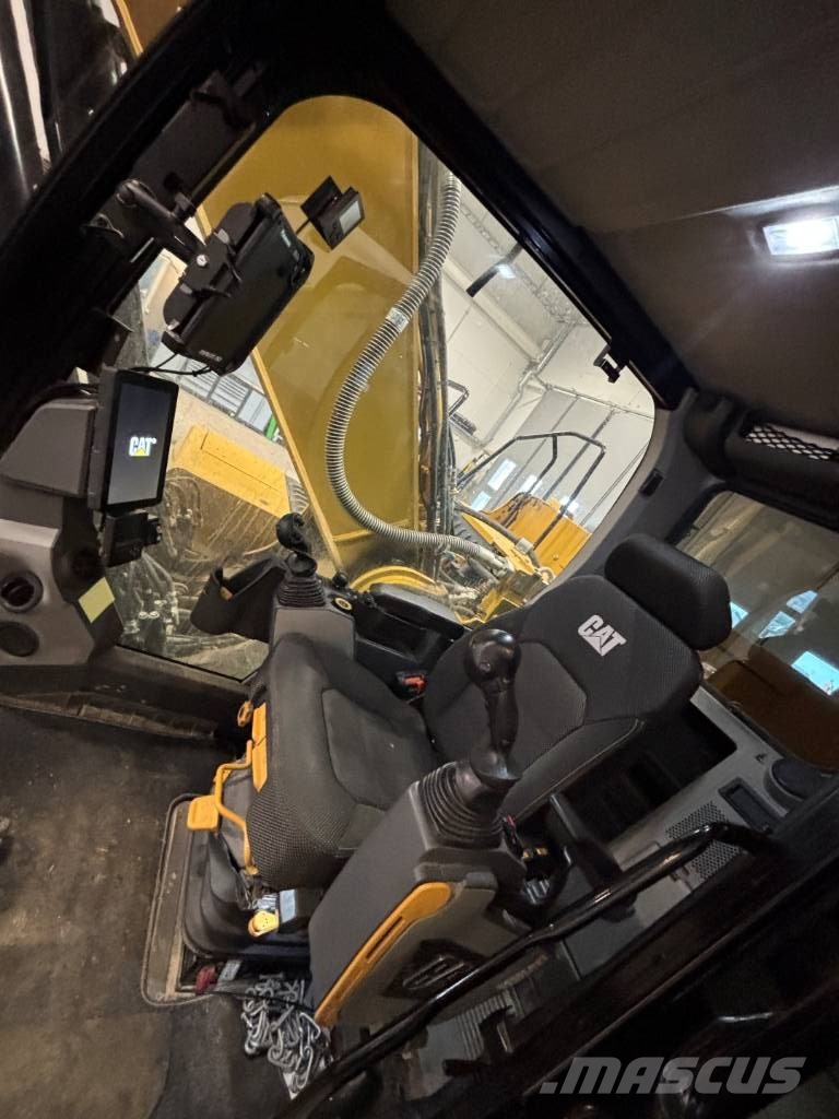 CAT 330 Escavatori cingolati