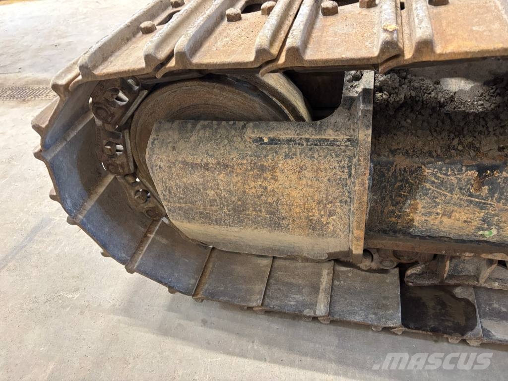 CAT 330 Escavatori cingolati