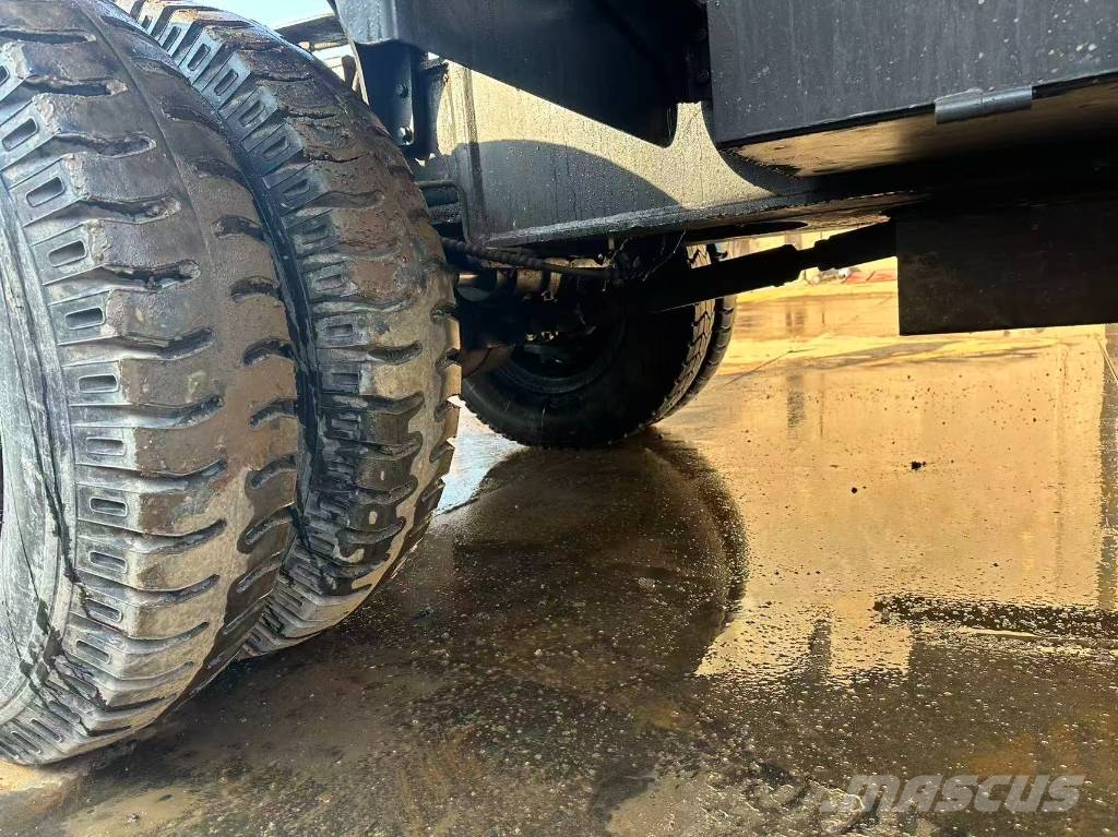 Hyundai 210W-9T 휠 굴삭기