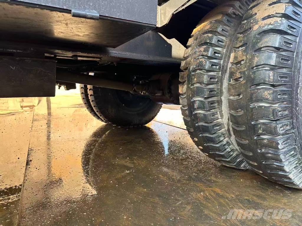 Hyundai 210W-9T 휠 굴삭기