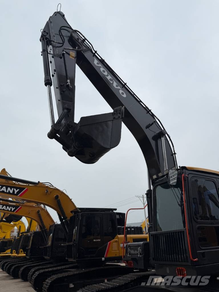 Volvo EC 240 the largest‑scale supplier Raupenbagger