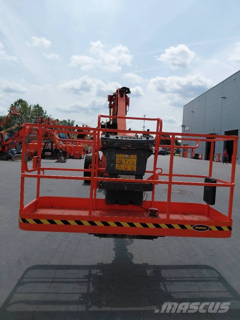 JLG 1250 AJP Bomliftar