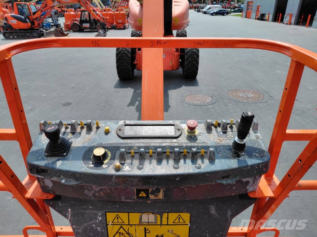 JLG 1250 AJP Bomliftar