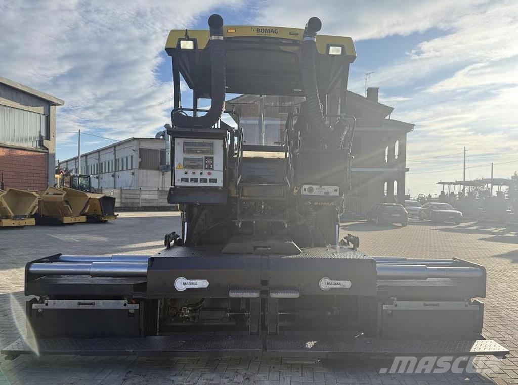 Bomag BF 600C-2 アスファルトフィニッシャ