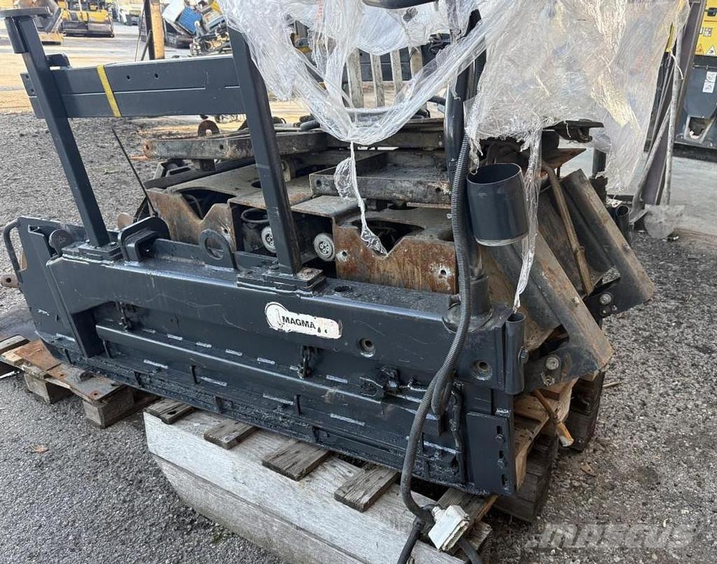 Bomag BF 600C-2 アスファルトフィニッシャ