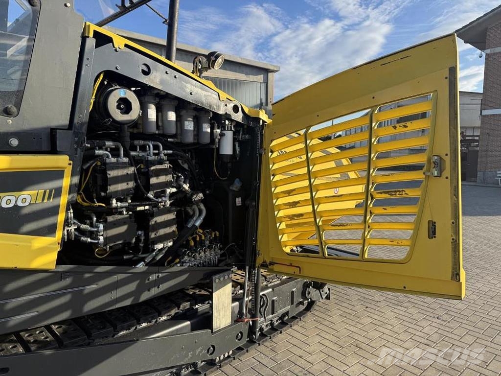 Bomag BF 600C-2 アスファルトフィニッシャ