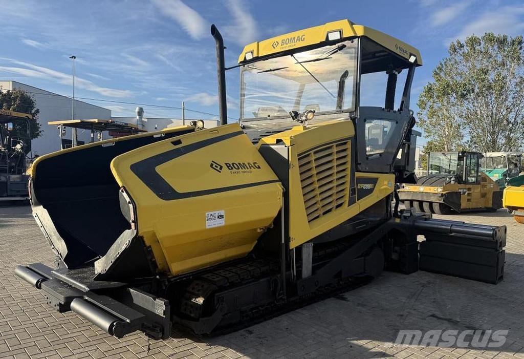 Bomag BF 600C-2 アスファルトフィニッシャ