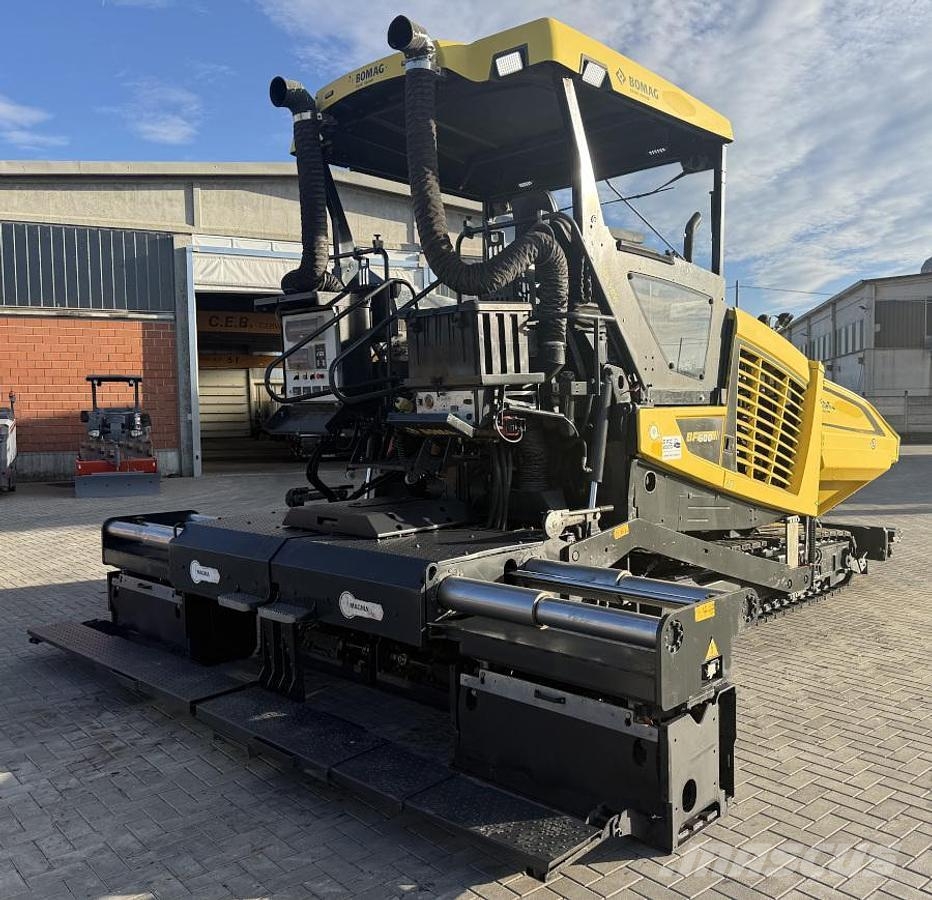 Bomag BF 600C-2 アスファルトフィニッシャ
