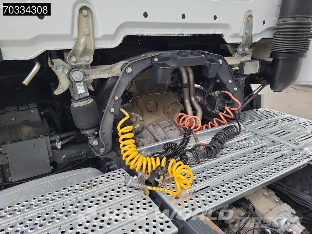 Mercedes-Benz Actros 1948 Actros 4X2 BigSpace Mega Retarder 2x T Sadulveokid