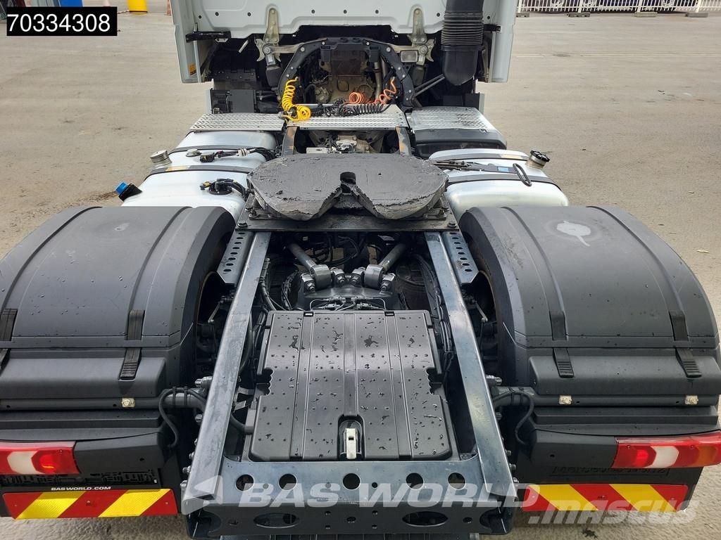 Mercedes-Benz Actros 1948 Actros 4X2 BigSpace Mega Retarder 2x T Sadulveokid