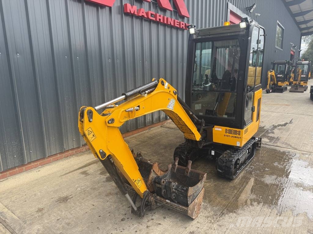 JCB 15 C-1 1.6t Mini Excavator +3 Buckets Mini pelle < 7t