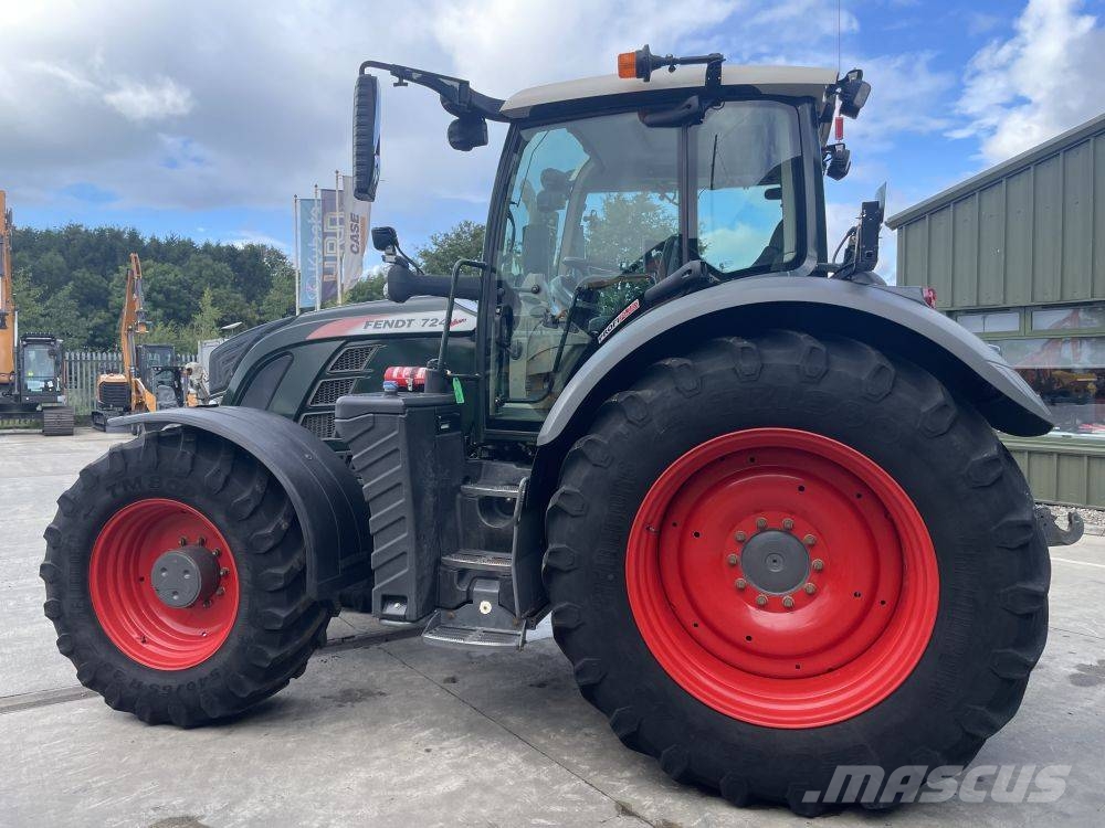 Fendt 724 Profi Plus Tractors