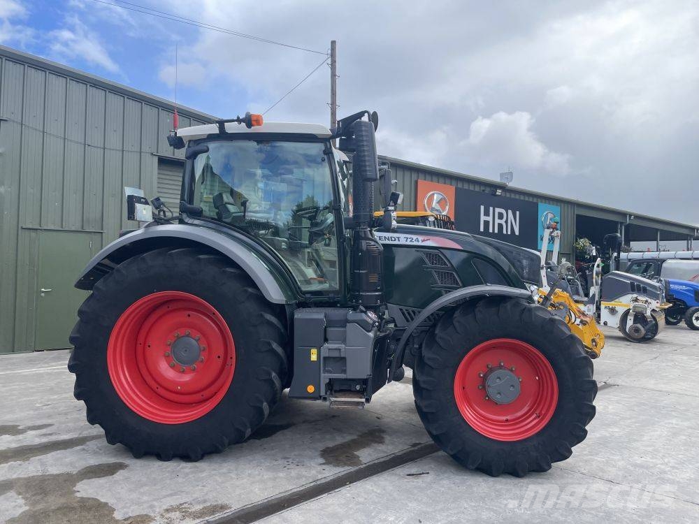 Fendt 724 Profi Plus Tractors