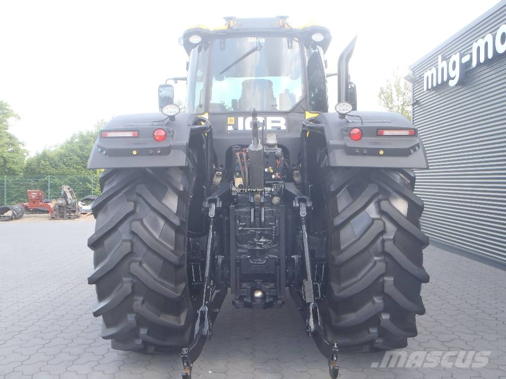 JCB Fastrac 8330 Traktoren