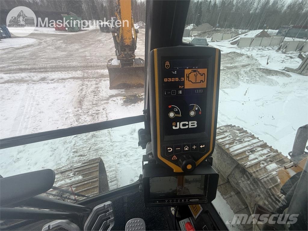 JCB JS220 履带挖掘机