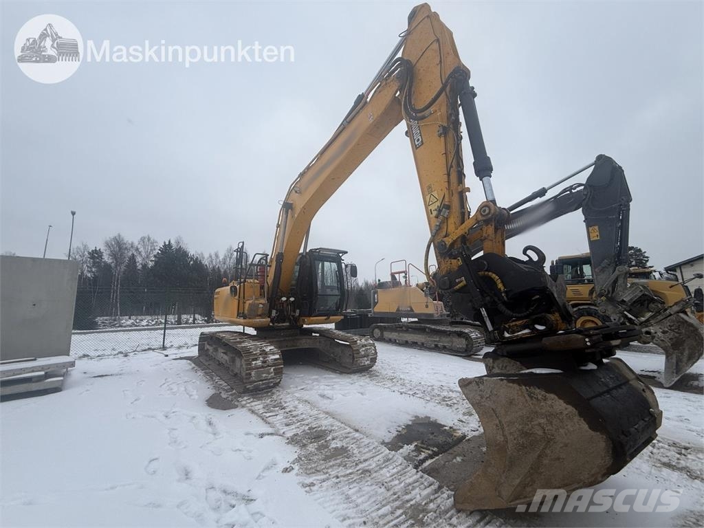 JCB JS220 履带挖掘机