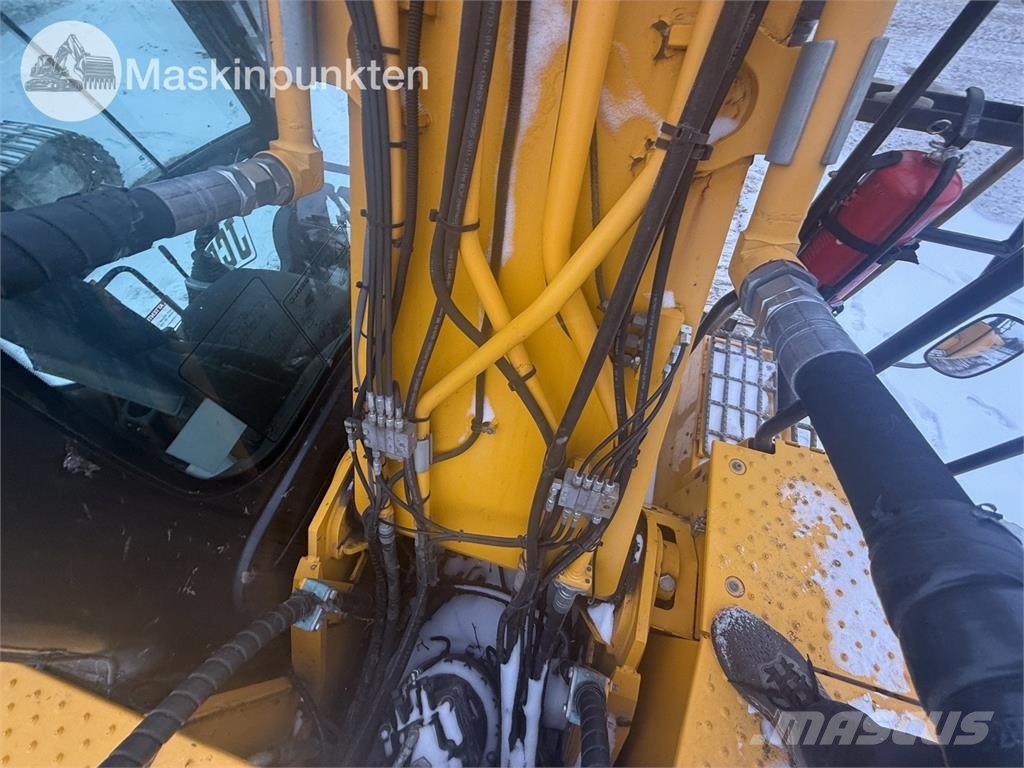 JCB JS220 履带挖掘机