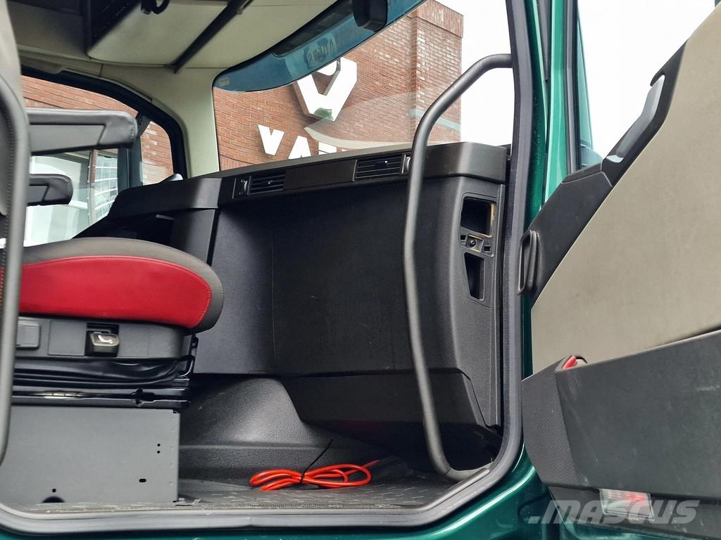 Volvo FH 13.460 Globetrotter 4x2 - ADR - Chassis cover - Cavalos mecânicos