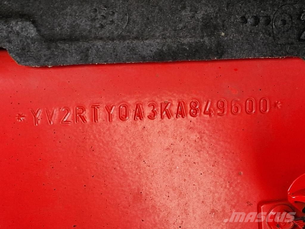 Volvo FH 13.460 Globetrotter 4x2 - ADR - Chassis cover - Cavalos mecânicos
